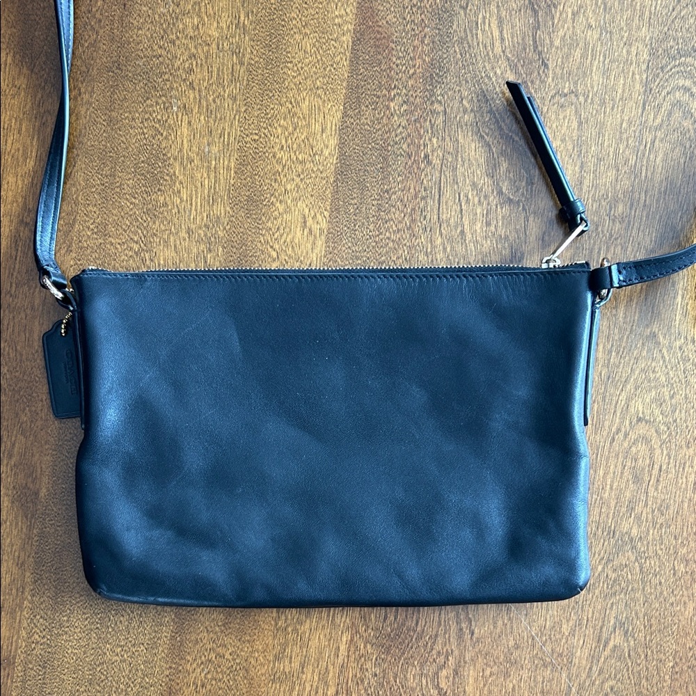 Coach Black Leather Shoulder Bag - Picture 3 of 4